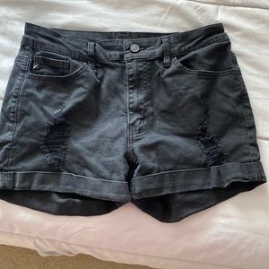 Jean black shorts